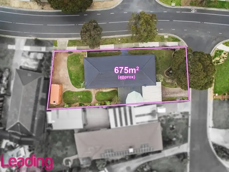 Second view of Homely house listing, 2 Lyons Court, Sunbury VIC 3429