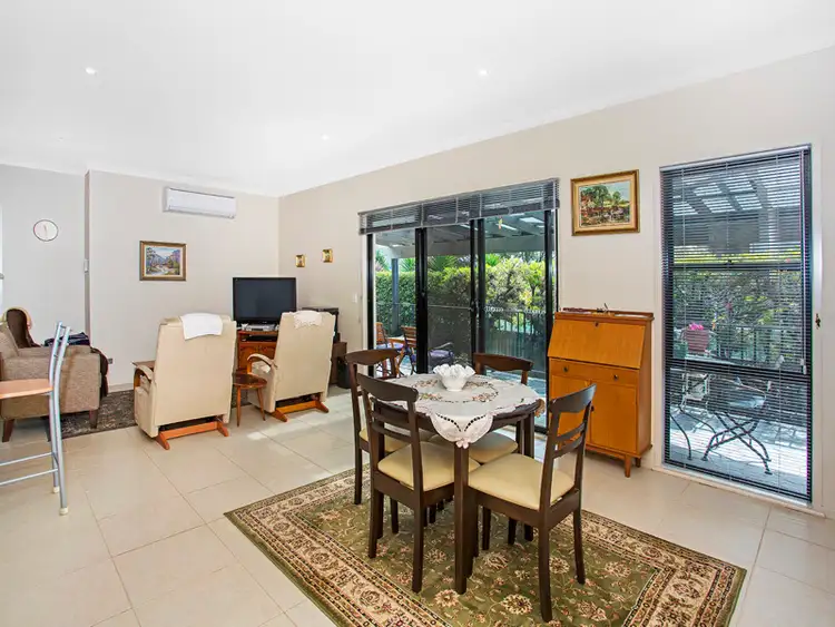Fourth view of Homely villa listing, 2/31 South Kiama Drive, Kiama Heights NSW 2533