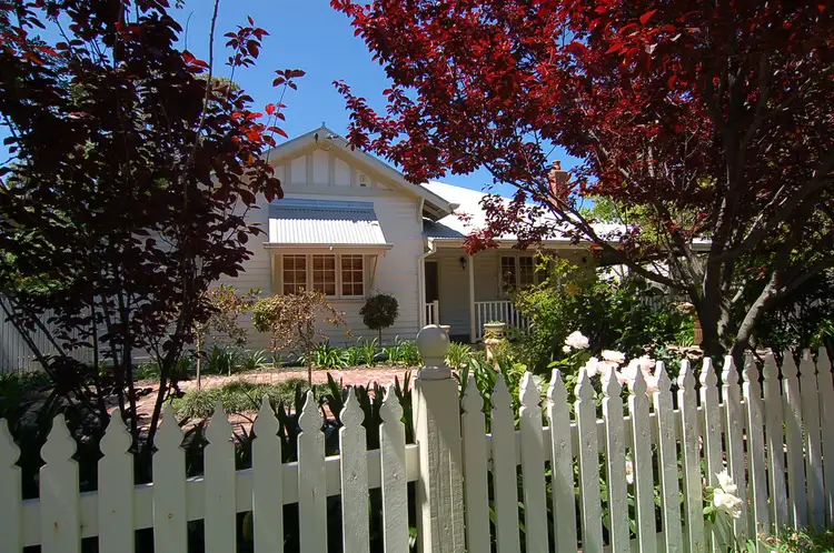 6 Attfield Street, Guildford WA 6055