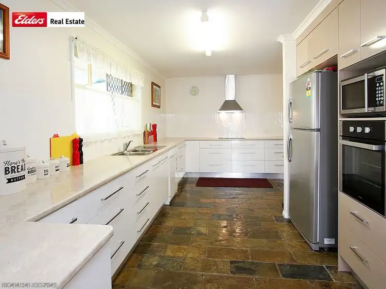 15 Debra Court, Urangan QLD 4655