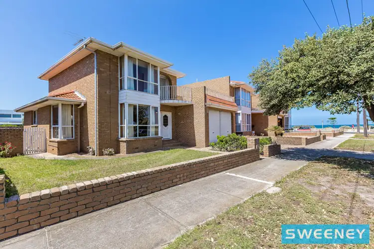 3/97 Esplanade, Altona VIC 3018