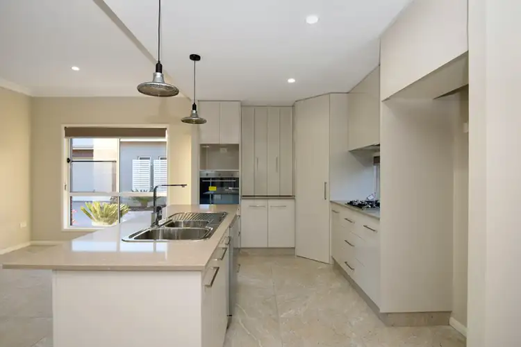 Sixth view of Homely unit listing, 33/565 Hume Street, Kearneys Spring QLD 4350