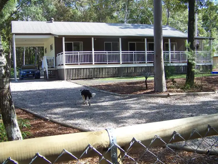 14 Baracoota st, Macleay Island QLD 4184