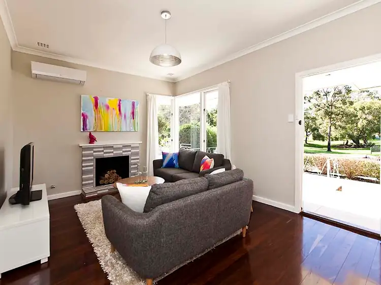 12 Quinlan Street, Coolbellup WA 6163