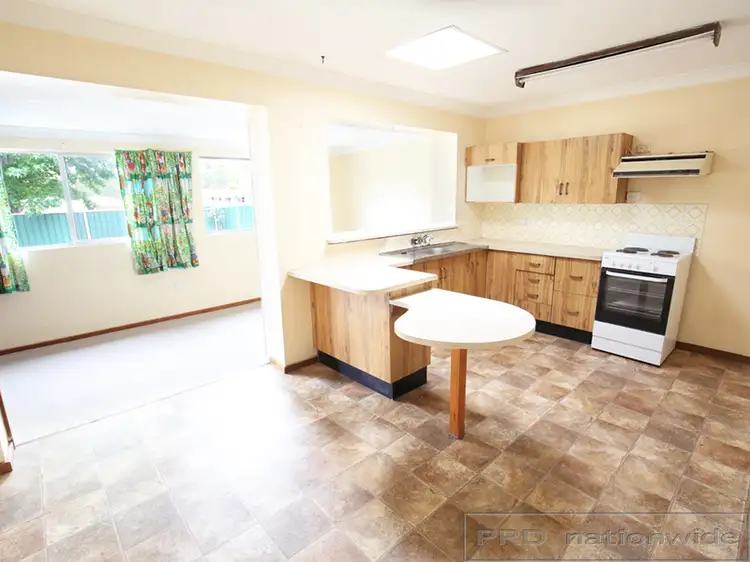 Second view of Homely house listing, 2 Parker Close, Thornton NSW 2322