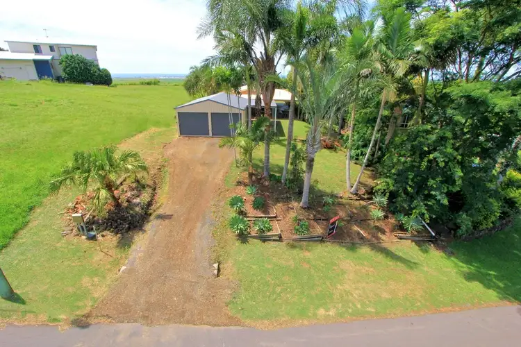 Second view of Homely house listing, 25 Heathwood Crescent, Qunaba QLD 4670