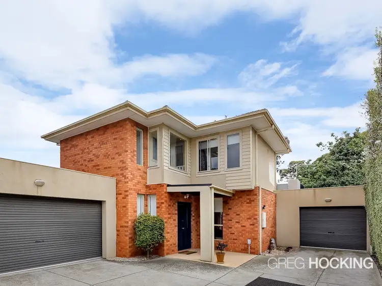 Main view of Homely townhouse listing, 2/27 Kingston Road, Heatherton VIC 3202