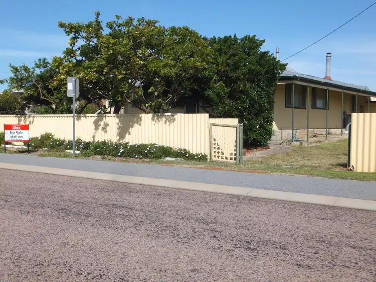 8 Dawn Street, Hopetoun WA 6348