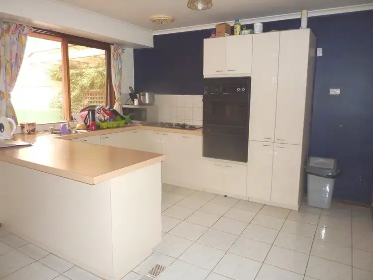 Fifth view of Homely house listing, 7 GEORGE CHUDLEIGH DRIVE, Hallam VIC 3803