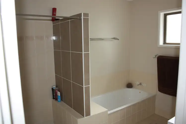 Sixth view of Homely house listing, 7 Cardinal Drive, Emerald QLD 4720