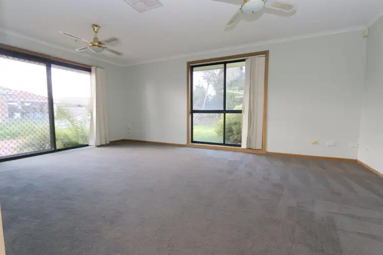 Fourth view of Homely house listing, 8 Lidgerwood Close, Hoppers Crossing VIC 3029