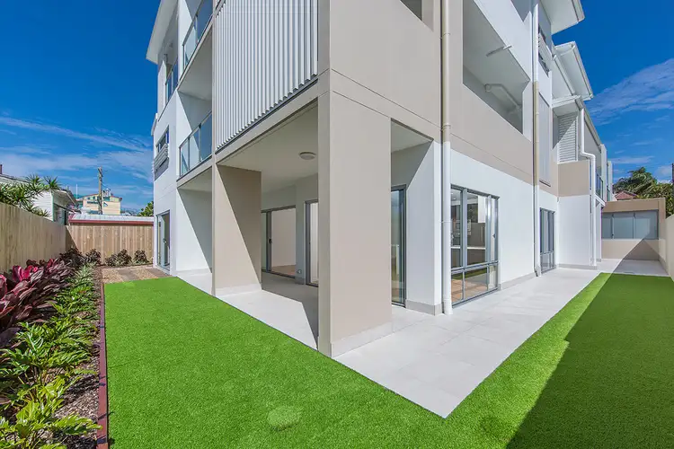 Fifth view of Homely unit listing, 2/14 Webb Street, Margate QLD 4019