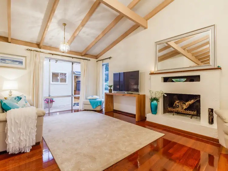 12 Luccombe Way, Karrinyup WA 6018