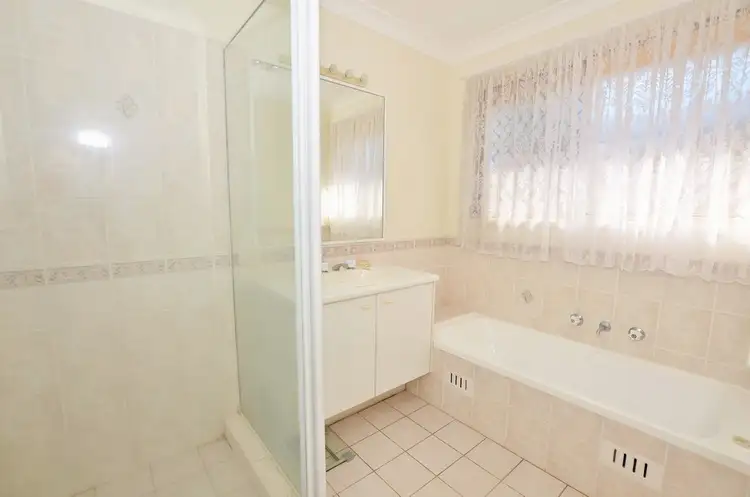 Fifth view of Homely house listing, 1 Bluegum Court, Mount Hutton NSW 2290