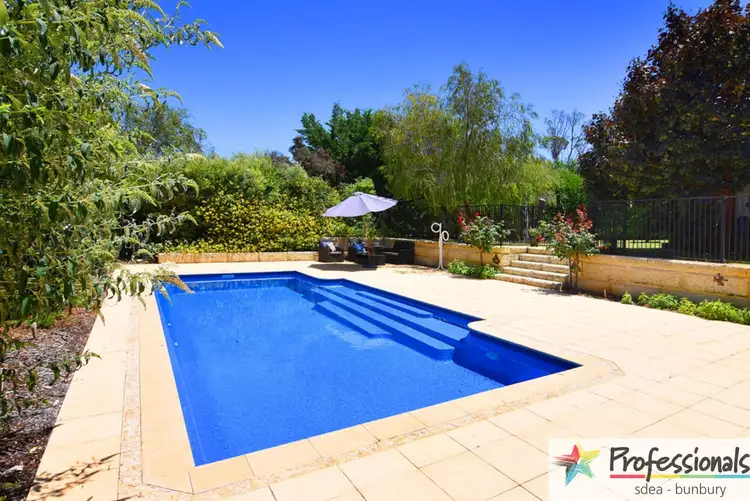 24 Hornibrook Road, Dalyellup WA 6230