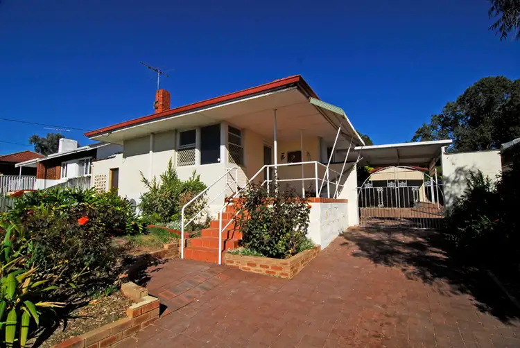 19 Ferdinand Crescent