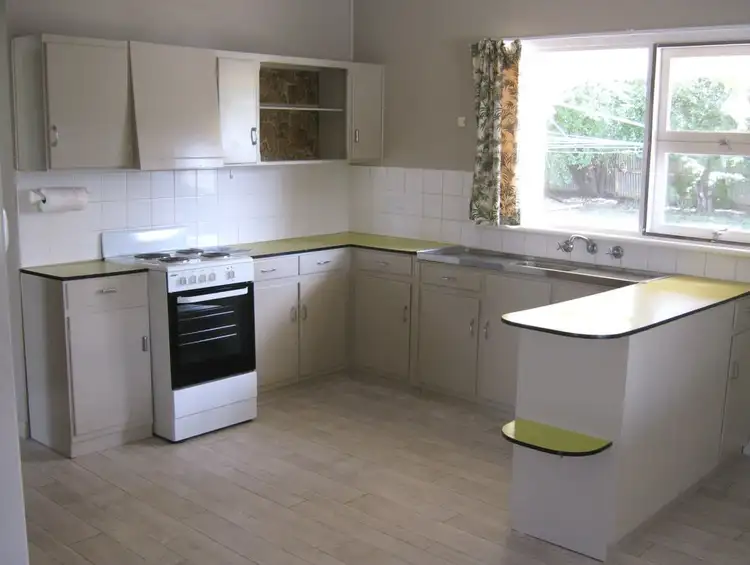 Second view of Homely house listing, 3 Marian Street, Bordertown SA 5268