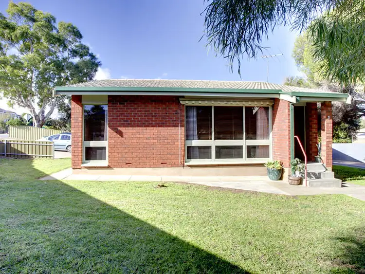 Main view of Homely unit listing, Unit 1/70 Murray Road, Port Noarlunga SA 5167