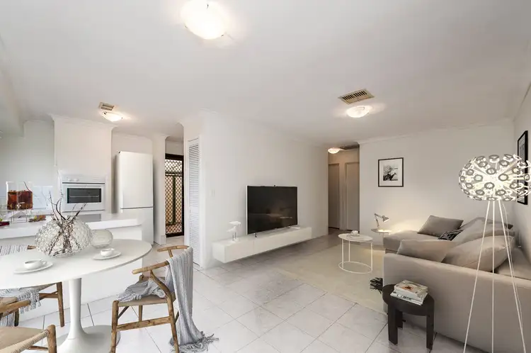 1/6 Calnon Street