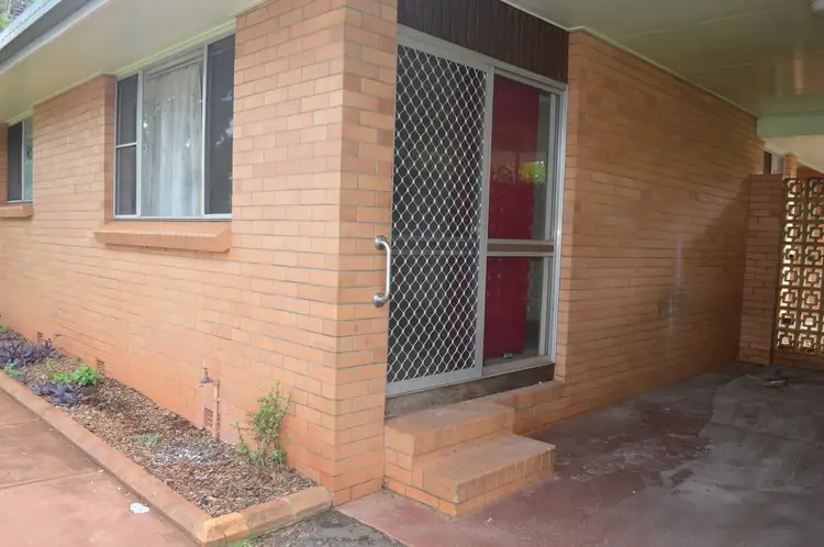 1/5 Jarrah Street