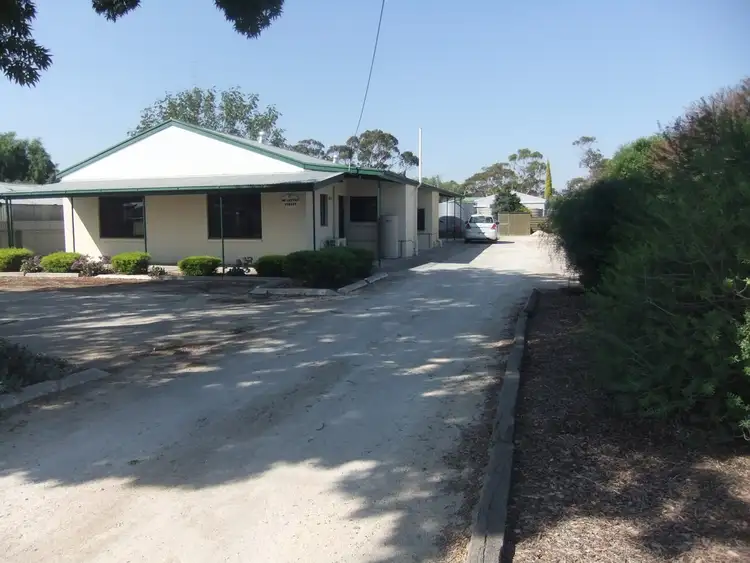 Unit 2/27 McIntyre Street