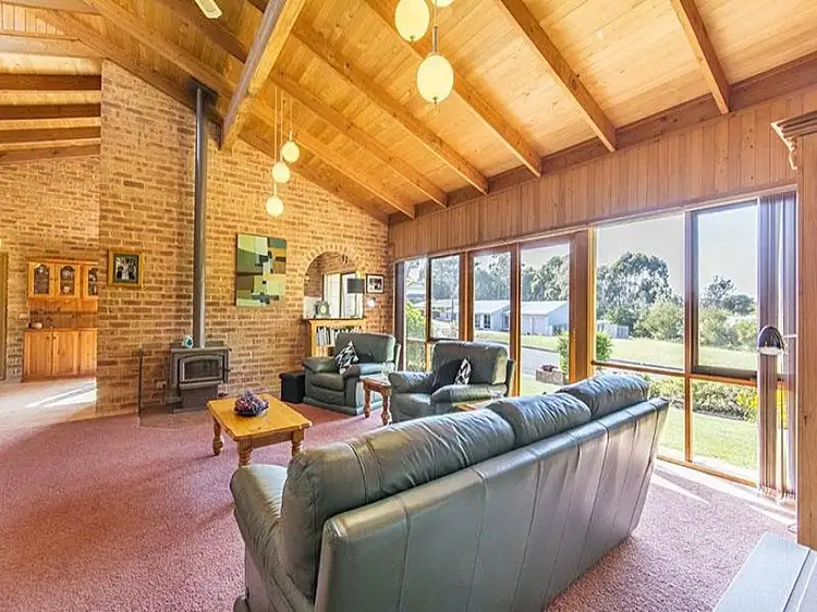 3 Headland Drive