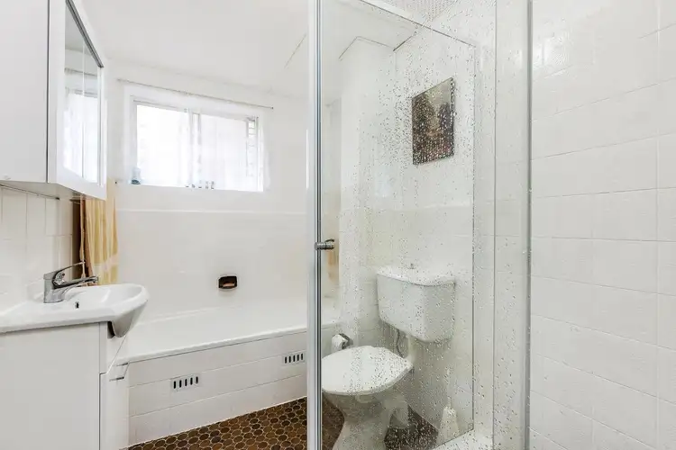 Fourth view of Homely unit listing, 3/13-15 Richmond Ave, Dee Why NSW 2099