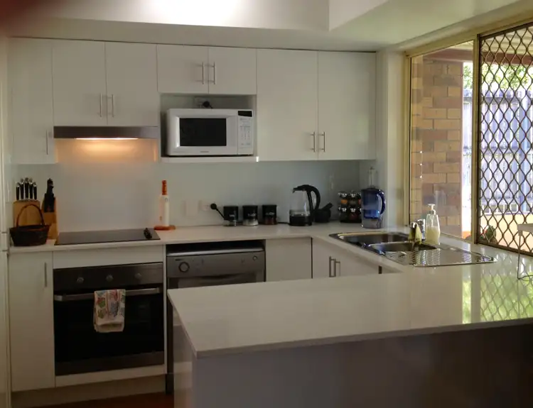 6/142 Bunya Road, Arana Hills QLD 4054