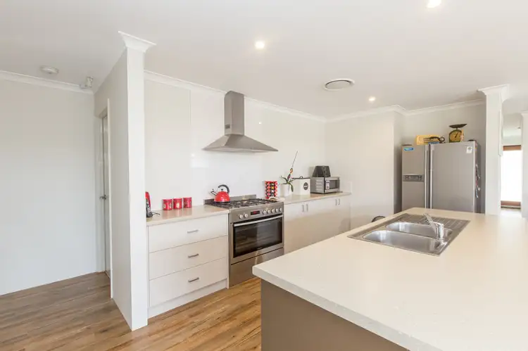 101 Hawker Approach, Yalyalup WA 6280