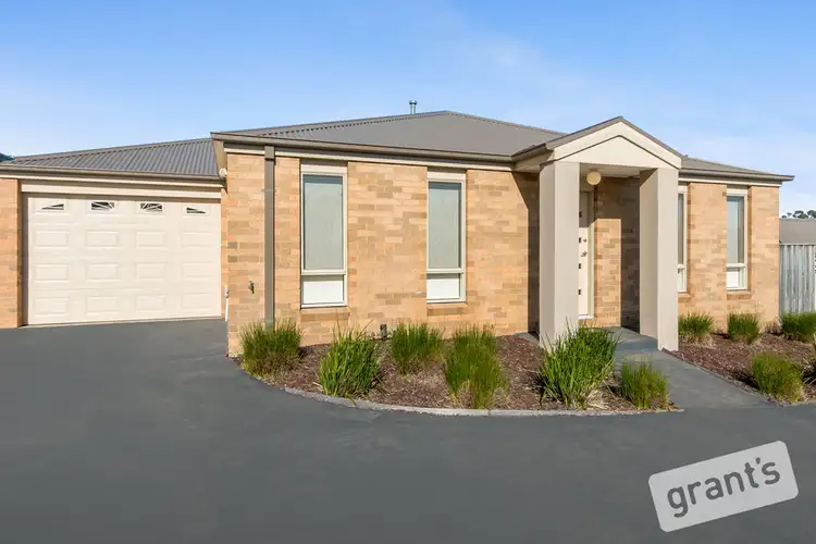 6/101 Ebony Drive, Pakenham VIC 3810