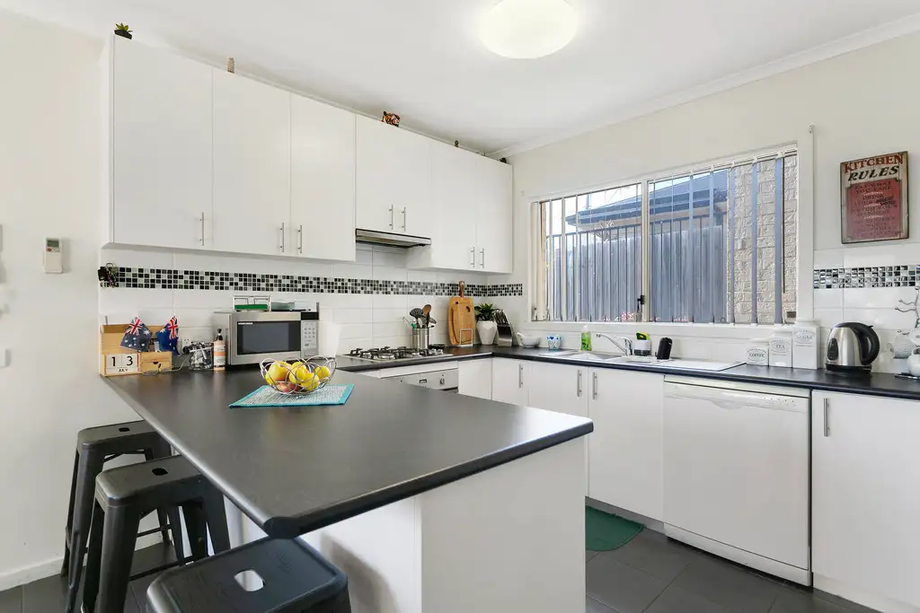 Main view of Homely unit listing, 2/15 Warrandyte Road, Langwarrin VIC 3910