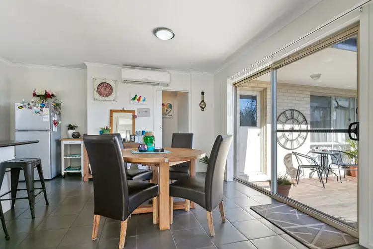 Fourth view of Homely unit listing, 2/15 Warrandyte Road, Langwarrin VIC 3910