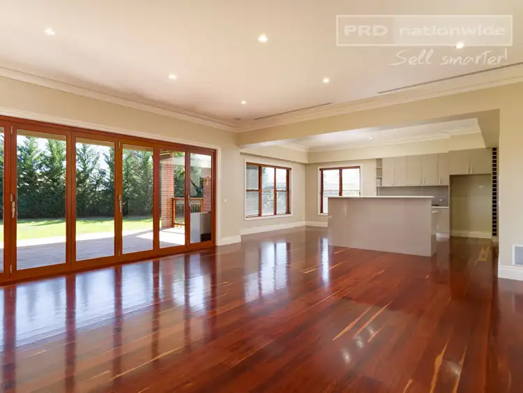 Fifth view of Homely house listing, 9 Lindbeck Avenue, Tumut NSW 2720