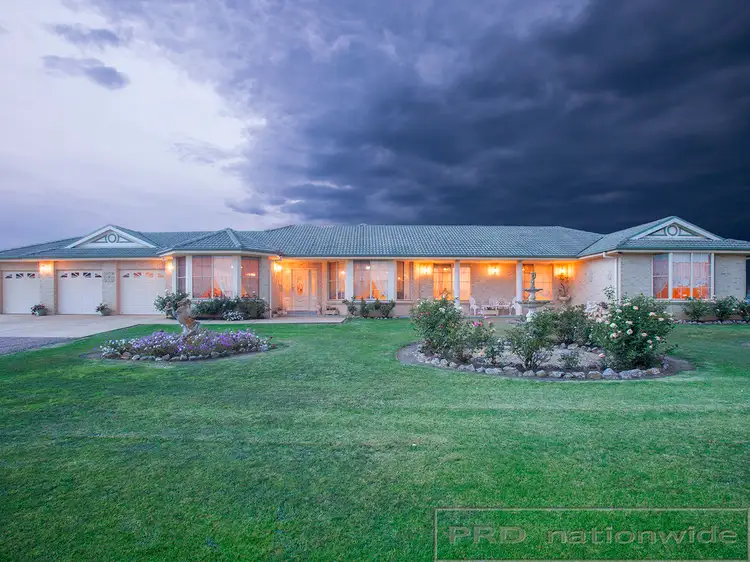 2 Iona Lane, Woodville NSW 2321