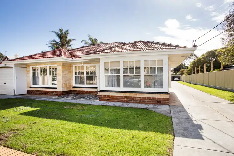 1/1 Giles Avenue