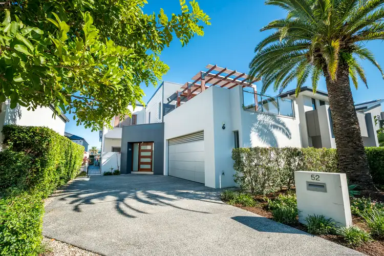 52 Harbour Rise, Hope Island QLD 4212