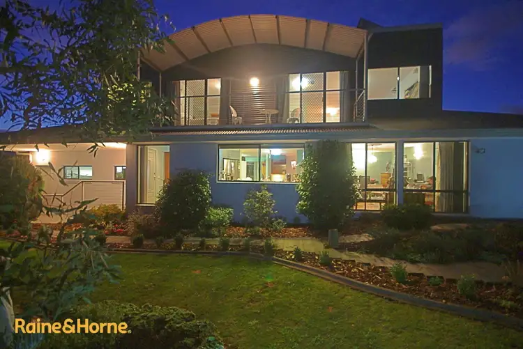 12 Adelong Drive, Kingston TAS 7050
