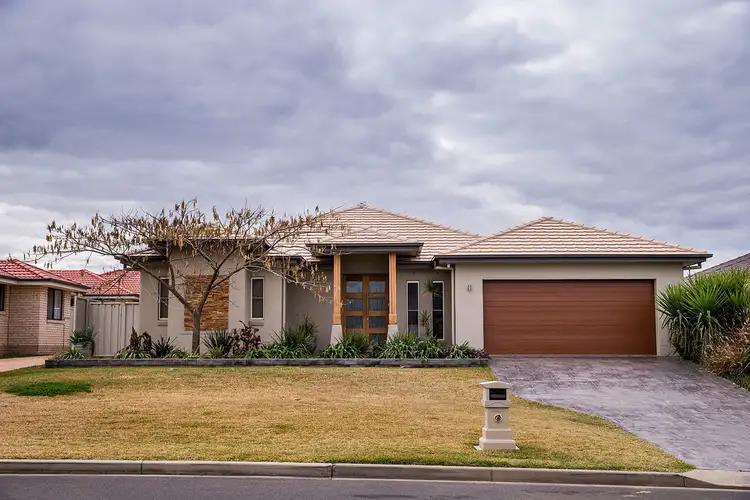 33 Warwick Road, Tamworth NSW 2340