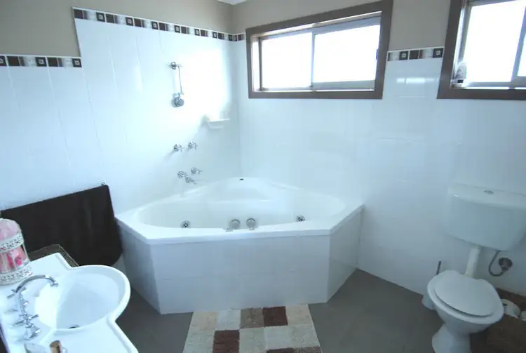 Seventh view of Homely house listing, 5 Greaves Crescent, Deniliquin NSW 2710