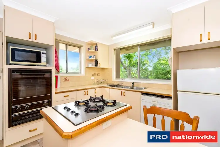10 McLachlan Crescent, Weetangera ACT 2614