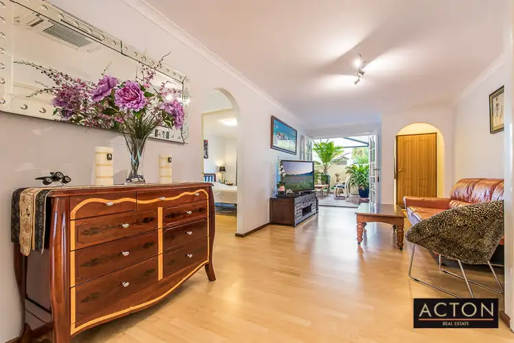 Fifth view of Homely villa listing, 2/28 Shirley Avenue, Mount Pleasant WA 6153