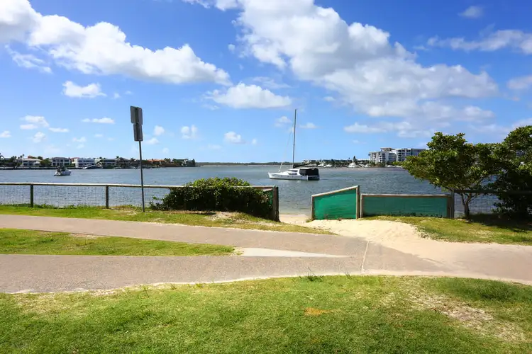 Fifth view of Homely apartment listing, 4/8 Nankeen Avenue, Paradise Point QLD 4216