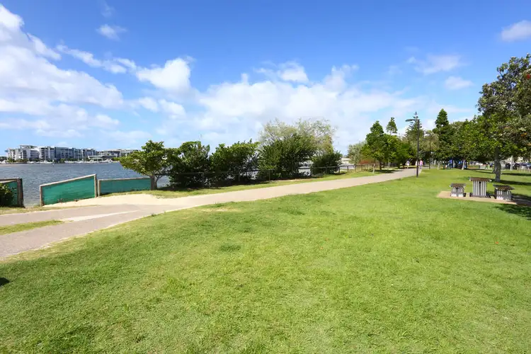 Seventh view of Homely apartment listing, 4/8 Nankeen Avenue, Paradise Point QLD 4216