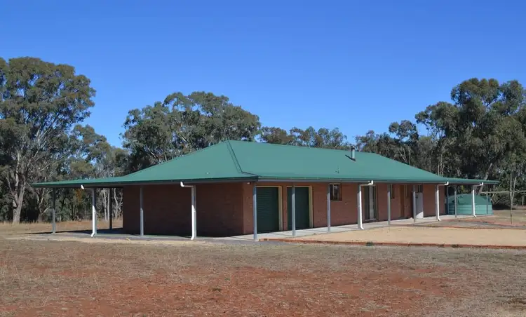 42 Tullochard Lane West, Inverell NSW 2360