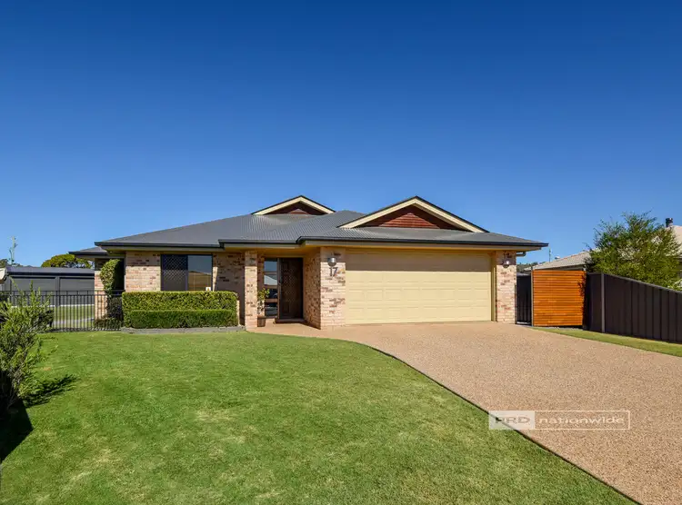 17 Jacquelyn Court, Oakey QLD 4401