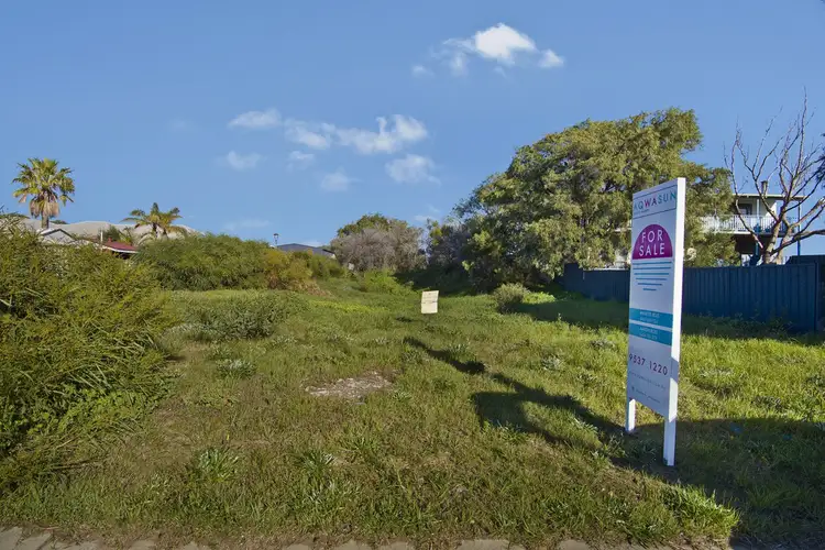 35 Yaringa Street, Golden Bay WA 6174