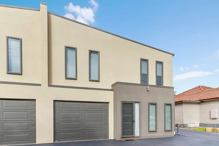 2/3 High Street, Kangaroo Flat VIC 3555