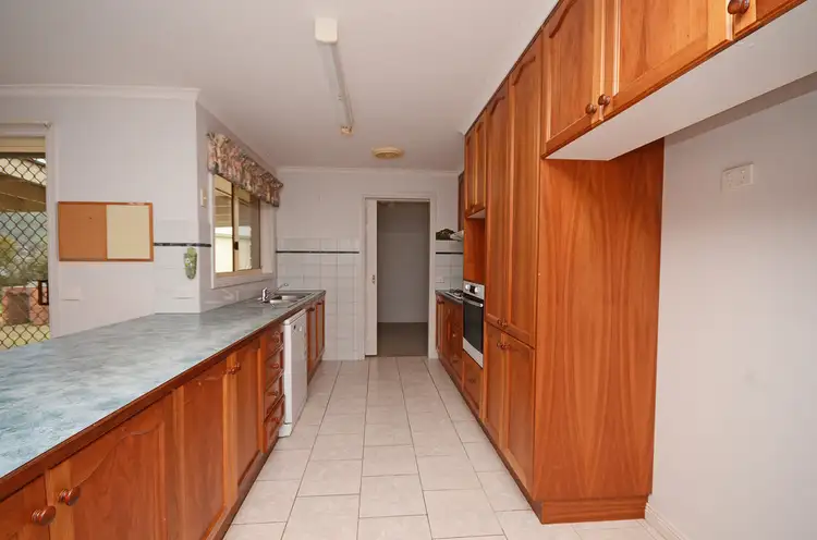 Third view of Homely house listing, 2 Canary Court, Wodonga VIC 3690