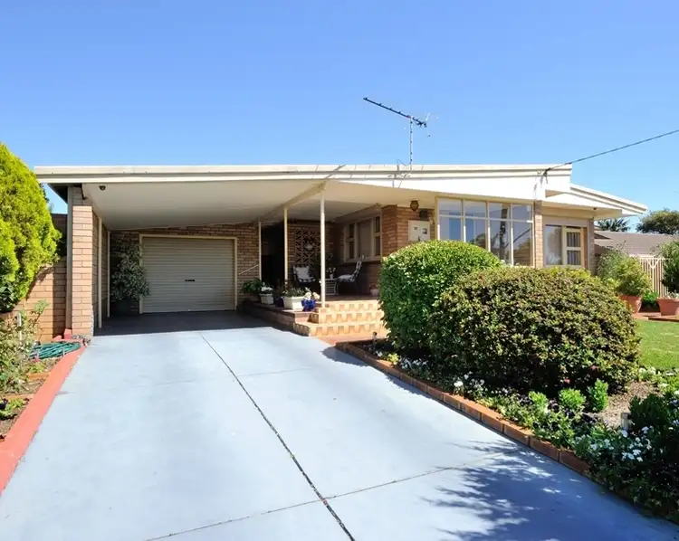 11 Tidefall Street, Safety Bay WA 6169