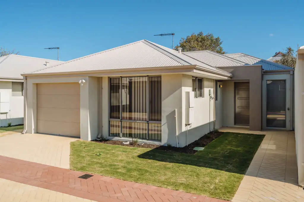 Main view of Homely house listing, Unit 4/10 Charles East St, Midland WA 6056